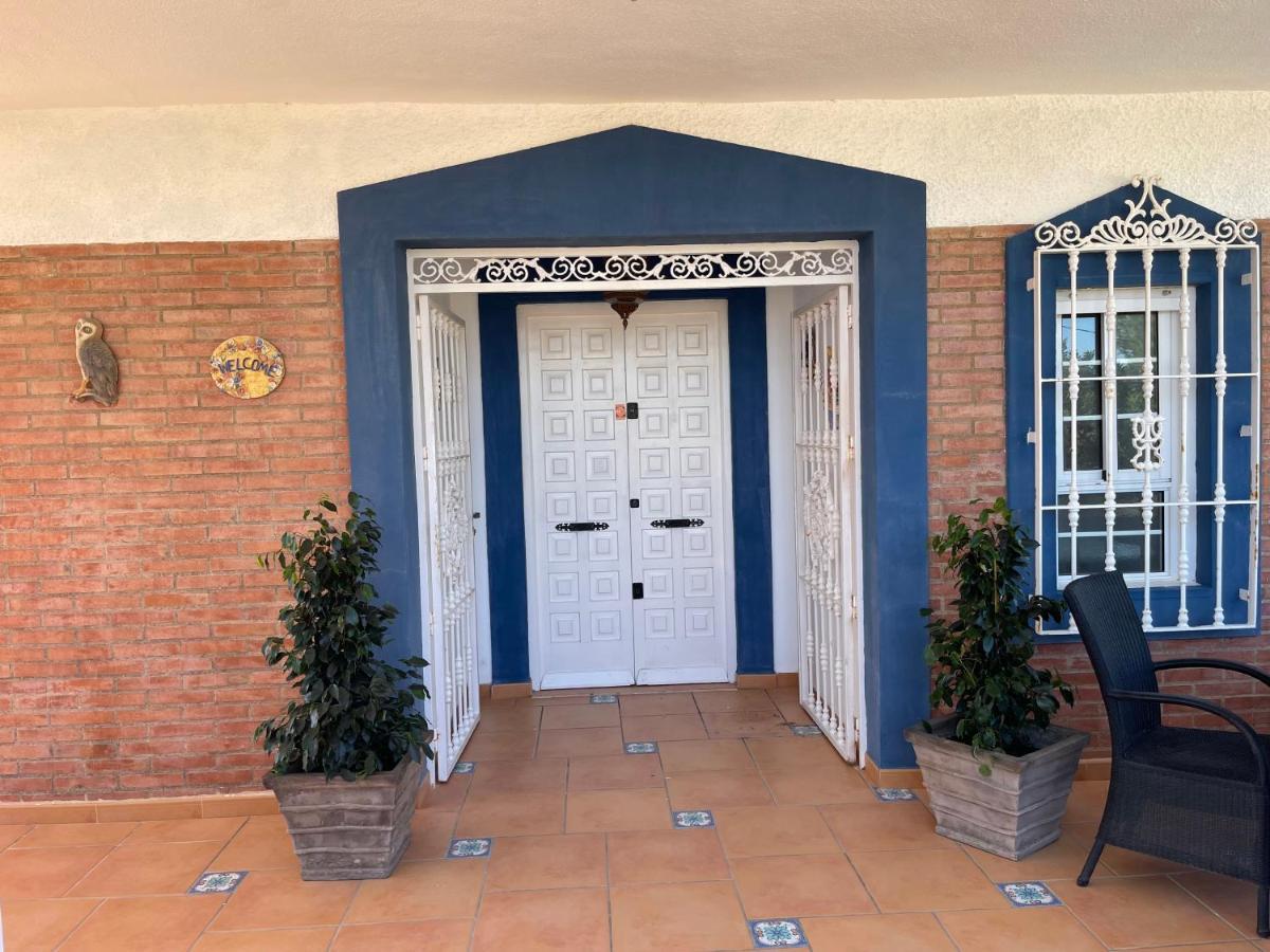 Anna'S Garden Bed & Breakfast Torrevieja Ngoại thất bức ảnh