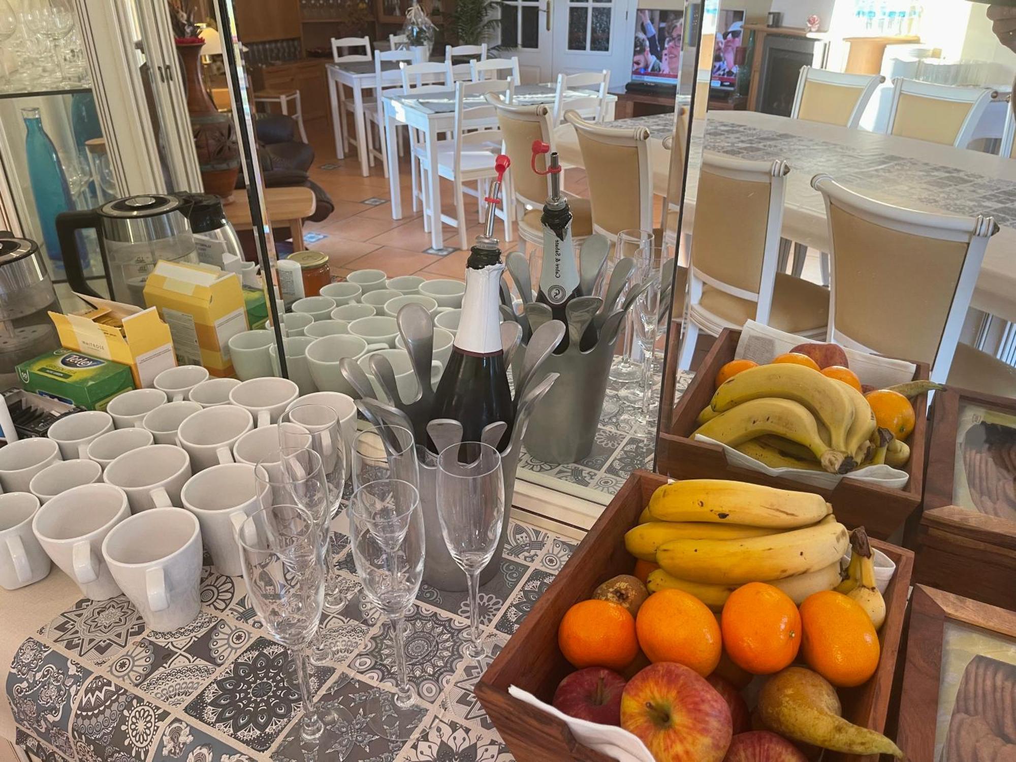 Anna'S Garden Bed & Breakfast Torrevieja Ngoại thất bức ảnh