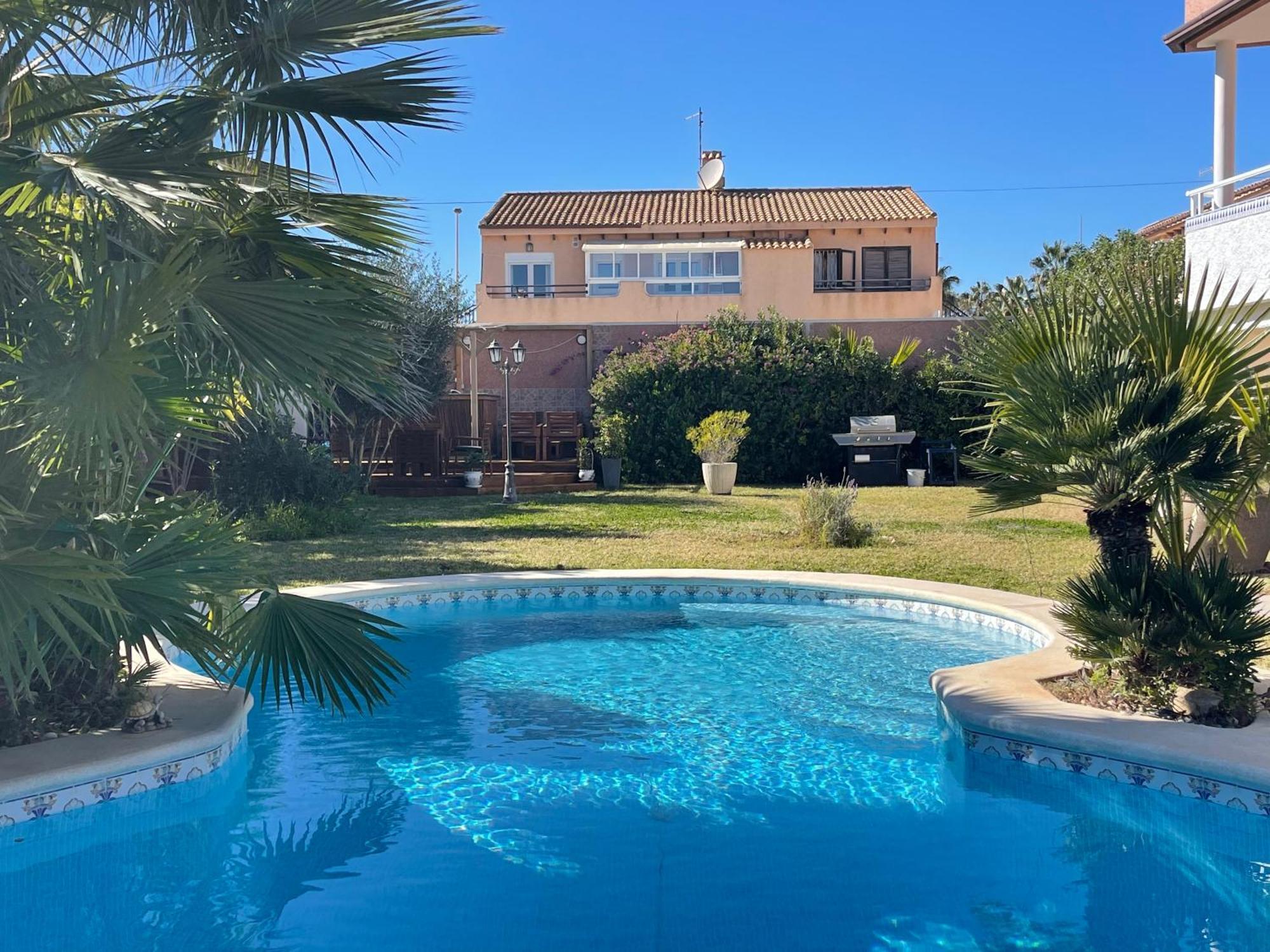 Anna'S Garden Bed & Breakfast Torrevieja Ngoại thất bức ảnh