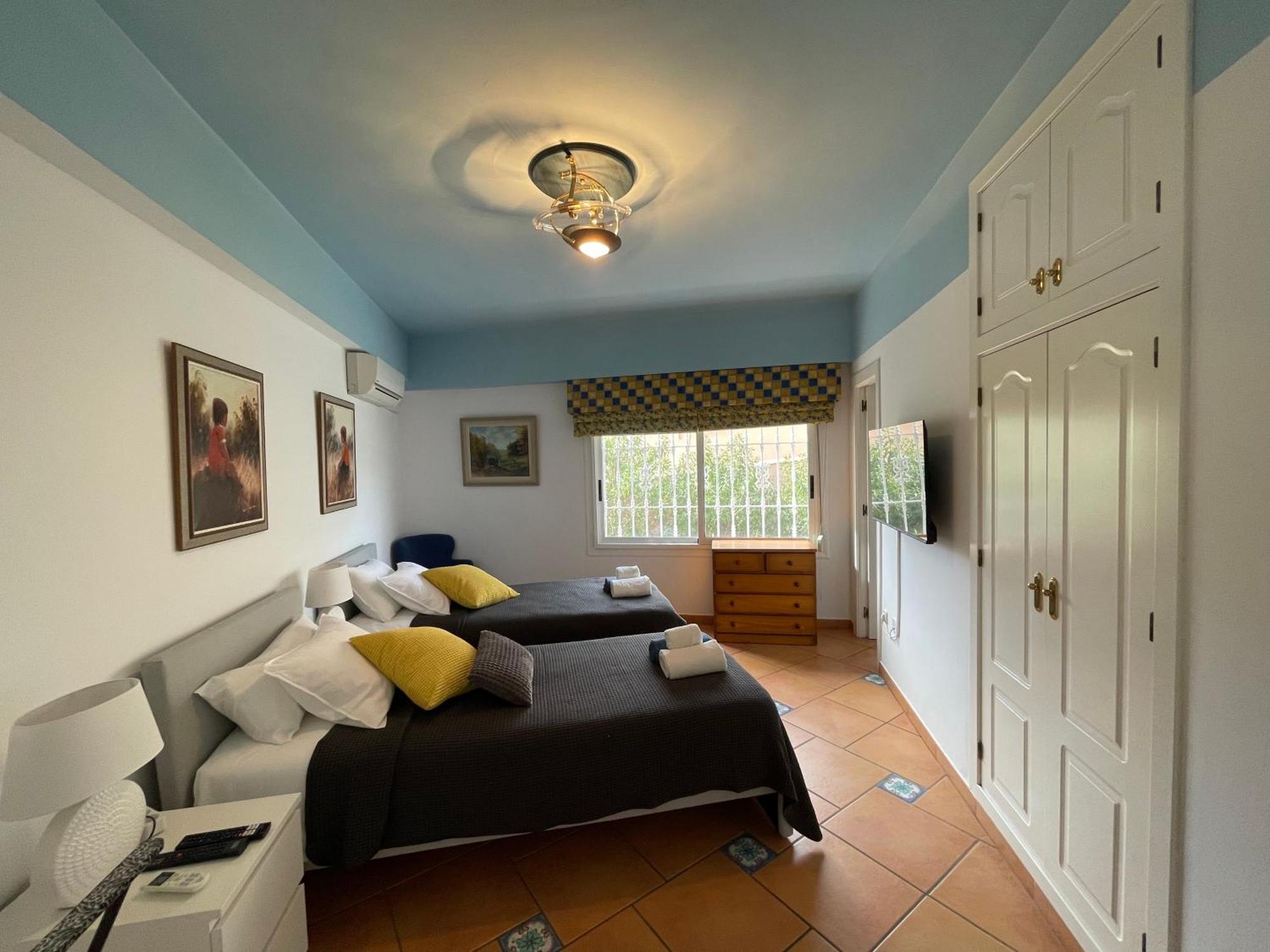 Anna'S Garden Bed & Breakfast Torrevieja Phòng bức ảnh