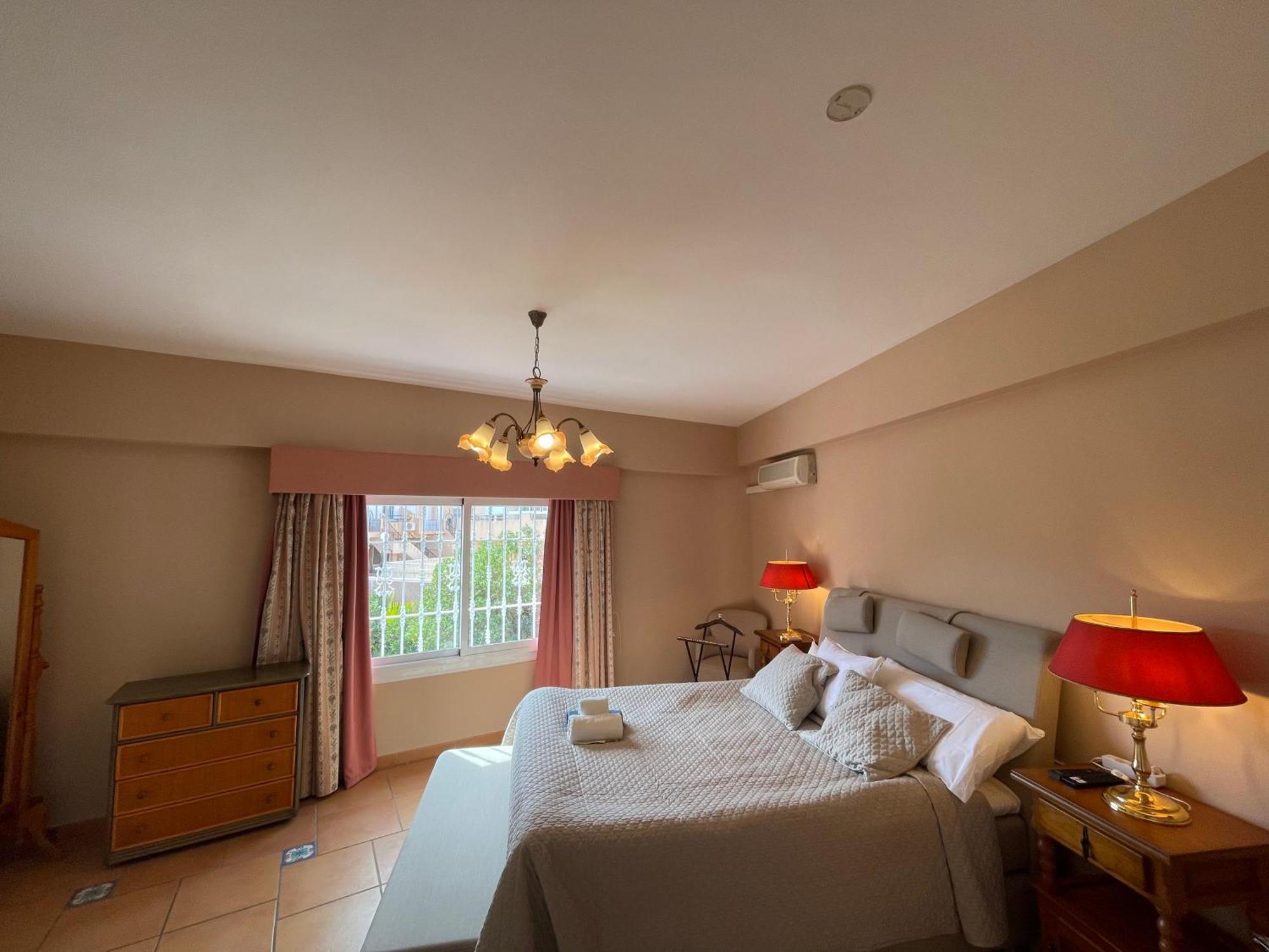 Anna'S Garden Bed & Breakfast Torrevieja Phòng bức ảnh