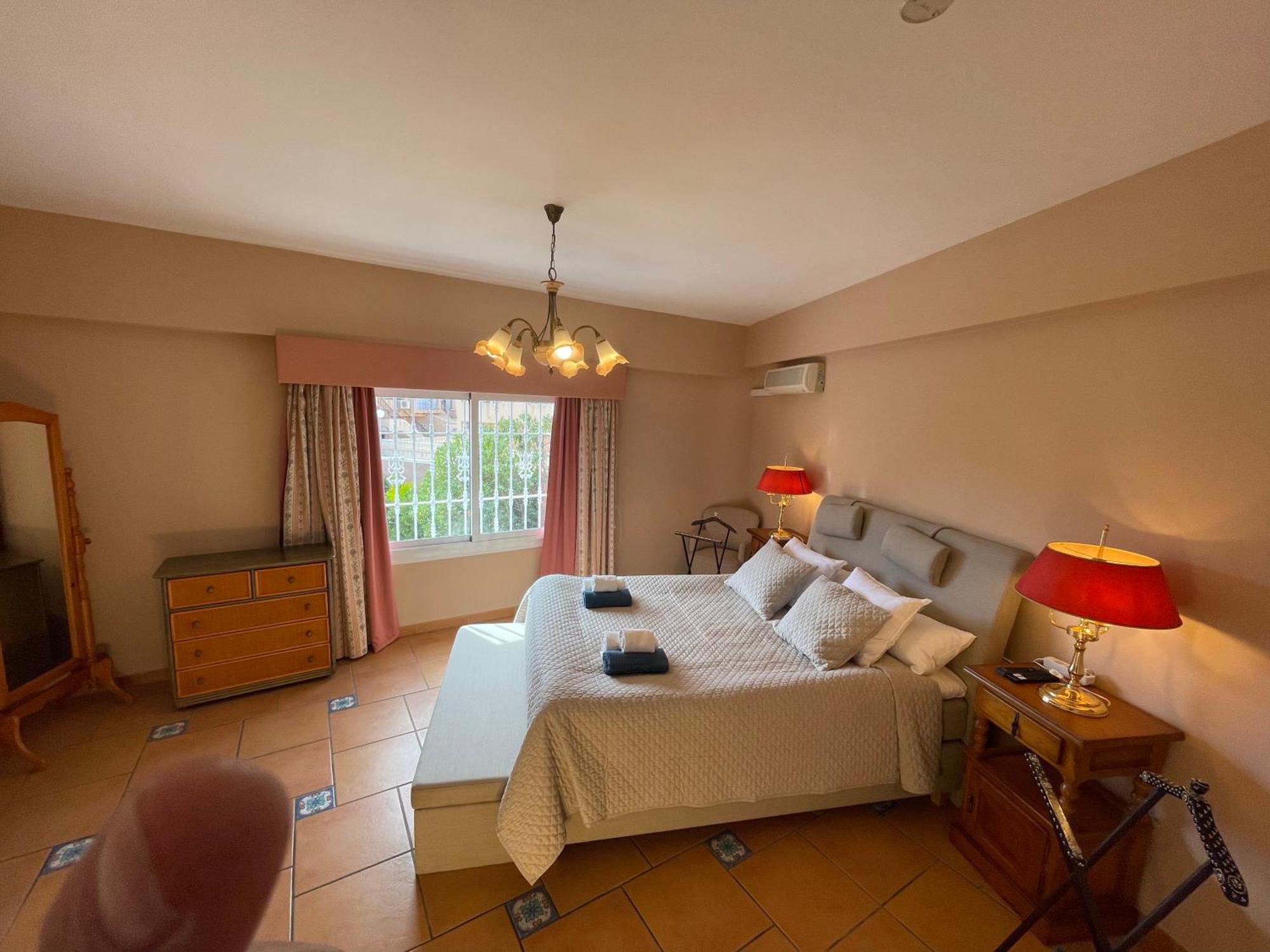 Anna'S Garden Bed & Breakfast Torrevieja Phòng bức ảnh